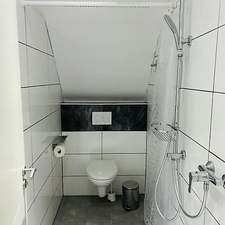 Messe Hv-2 Апартаменты Дюссельдорф