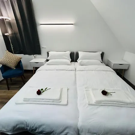 Apartment Messe Hv-2 *