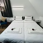 Apartamento Messe Hv-2 *